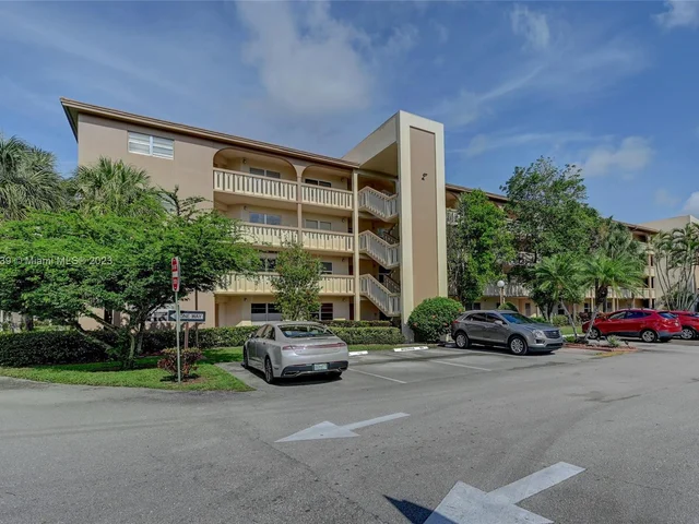 1601 Abaco Dr # A4, Coconut Creek FL 33066
