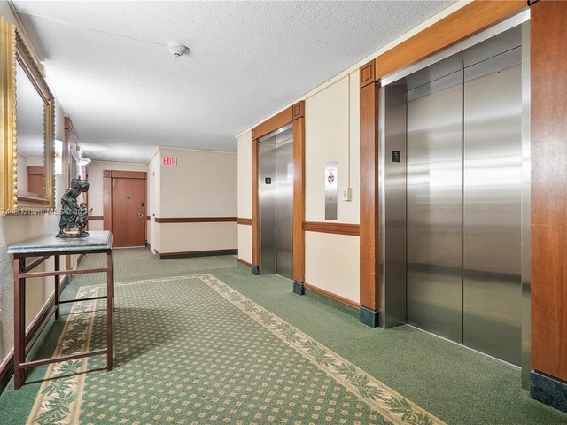 5555 Collins Ave # 15B, Miami Beach FL 33140