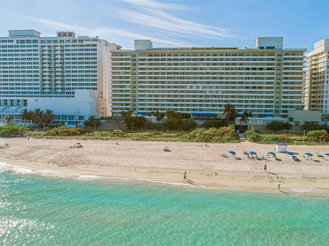 5555 Collins Ave # 15B, Miami Beach FL 33140
