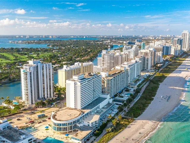 5555 Collins Ave # 15B, Miami Beach FL 33140