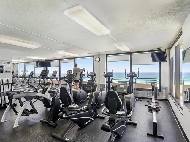 5555 Collins Ave # 15B, Miami Beach FL 33140