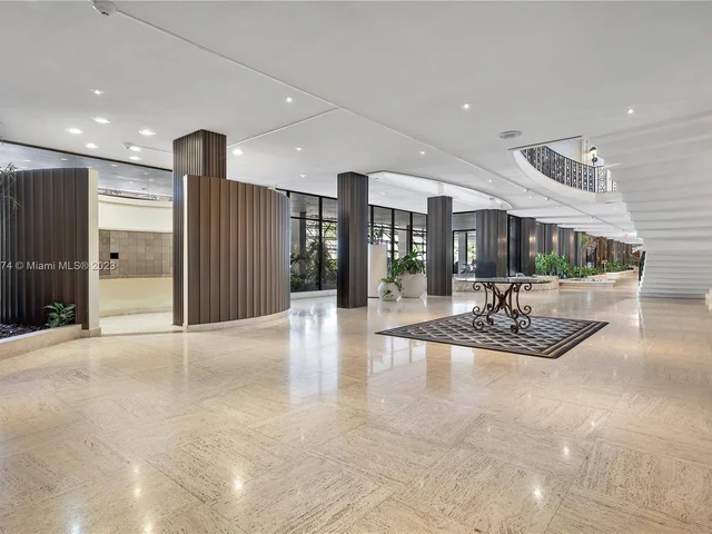 5555 Collins Ave # 15B, Miami Beach FL 33140