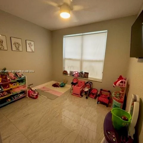 5427 NW 48th St, Coconut Creek FL 33073