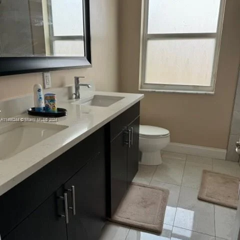 5427 NW 48th St, Coconut Creek FL 33073