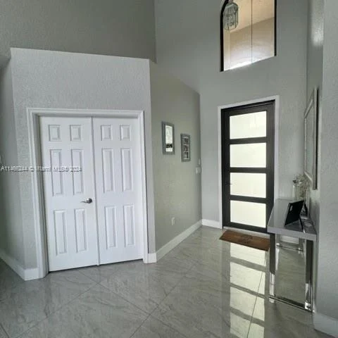 5427 NW 48th St, Coconut Creek FL 33073