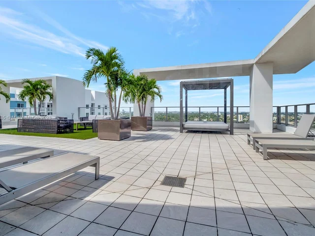 1010 SW 2nd Ave # 2101, Miami FL 33130