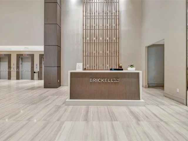 1010 SW 2nd Ave # 2101, Miami FL 33130