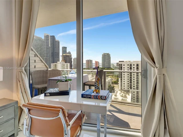 1010 SW 2nd Ave # 2101, Miami FL 33130