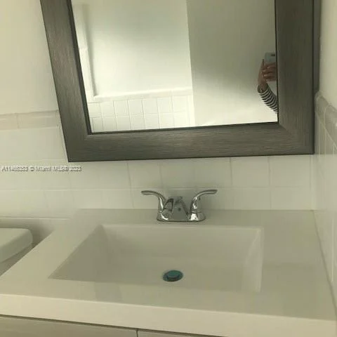 82 NW 27th St # 3, Miami FL 33127