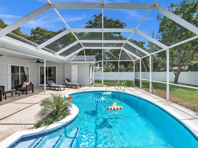 5200 Monroe St, Hollywood FL 33021