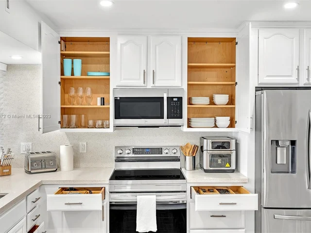 5200 Monroe St, Hollywood FL 33021