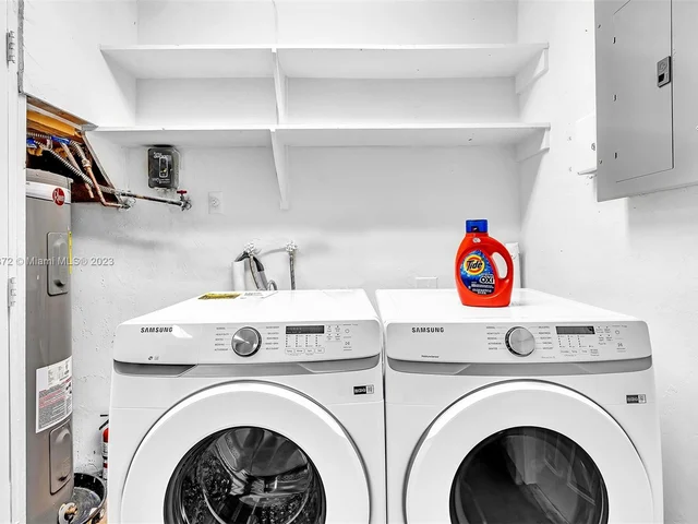 5200 Monroe St, Hollywood FL 33021