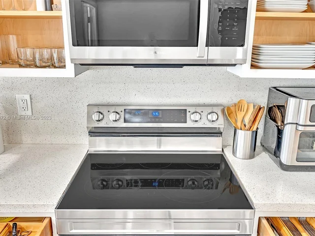 5200 Monroe St, Hollywood FL 33021