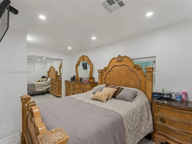 2255 SW 24th Ter, Miami FL 33145