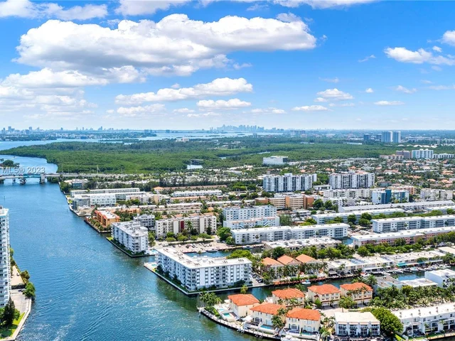 4000 NE 170th St # 101, North Miami Beach FL 33160