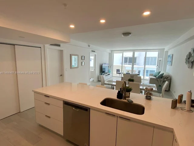 5601 Collins Ave # 412A, Miami Beach FL 33140