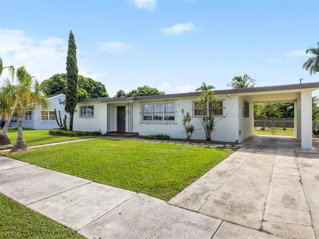 1700 NW 9th Ct, Homestead FL 33030