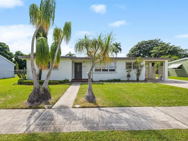 1700 NW 9th Ct, Homestead FL 33030