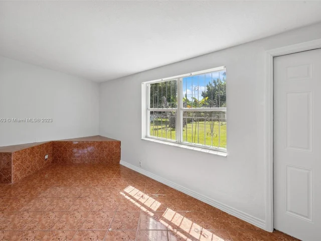 1700 NW 9th Ct, Homestead FL 33030