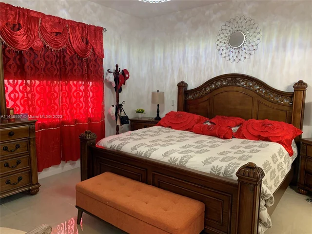 27343 SW 132nd Pl, Homestead FL 33032