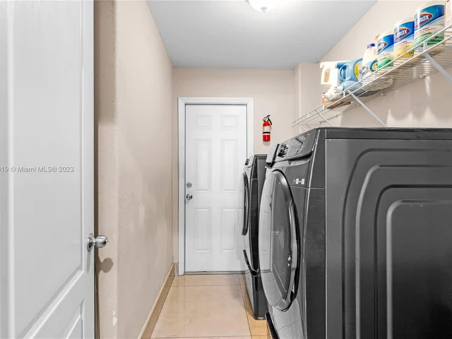 15051 SW 18th Ter, Miami FL 33185