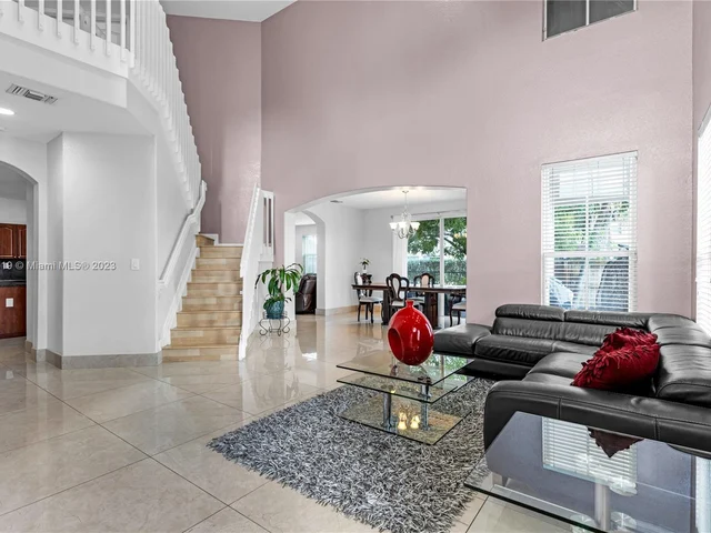 15051 SW 18th Ter, Miami FL 33185