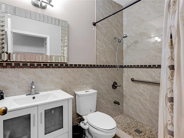 15051 SW 18th Ter, Miami FL 33185