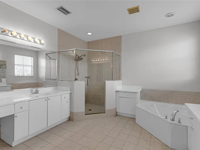 15051 SW 18th Ter, Miami FL 33185