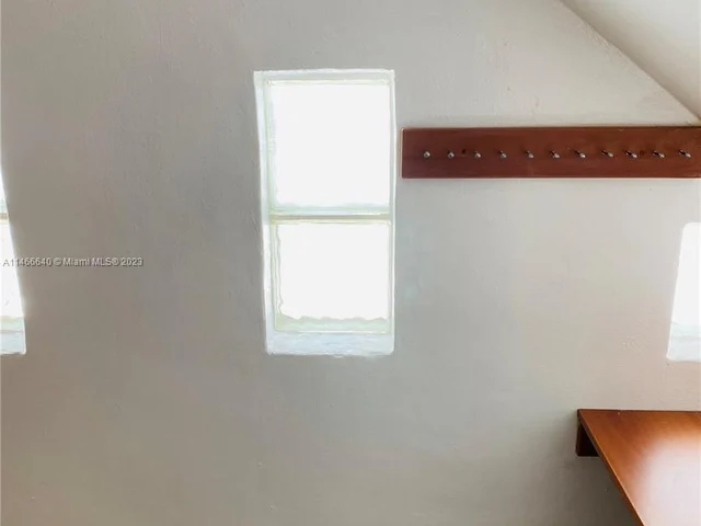 324 Washington Ave # C, Miami Beach FL 33139