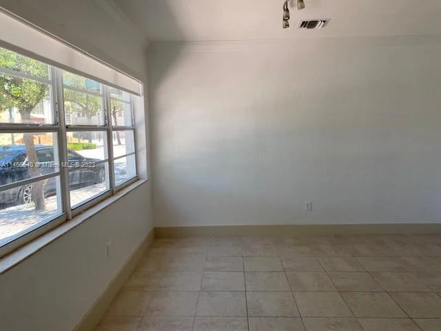 324 Washington Ave # C, Miami Beach FL 33139