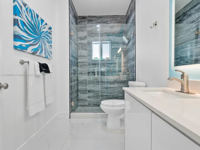 11843 W Biscayne Canal Rd, Miami FL 33161