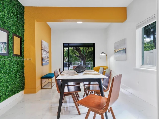 11843 W Biscayne Canal Rd, Miami FL 33161