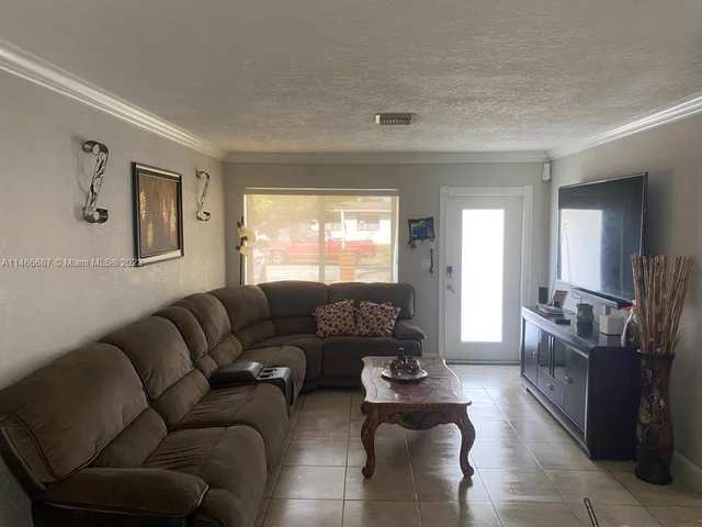 3230 NW 171st Ter, Miami Gardens FL 33056