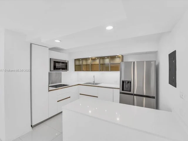 4000 Towerside Ter # 1704, Miami FL 33138