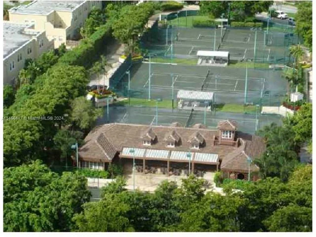 4000 Towerside Ter # 1704, Miami FL 33138