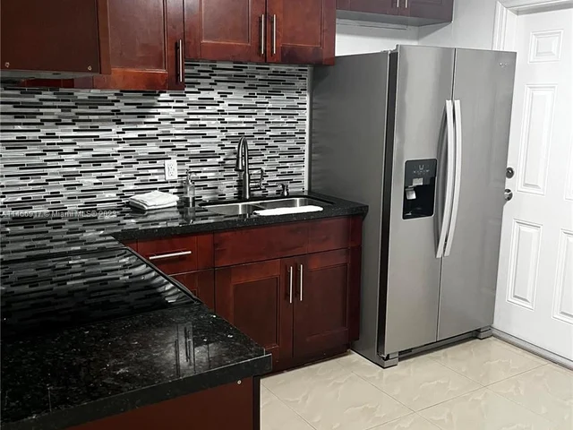 2431 Arthur St # 2431, Hollywood FL 33020