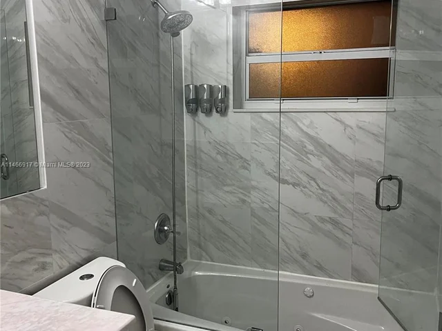 2431 Arthur St # 2431, Hollywood FL 33020