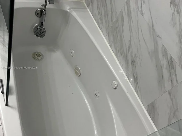 2431 Arthur St # 2431, Hollywood FL 33020