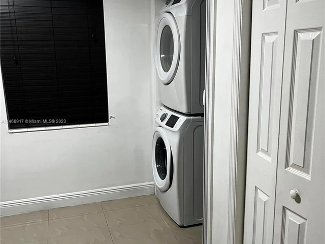 2431 Arthur St # 2431, Hollywood FL 33020