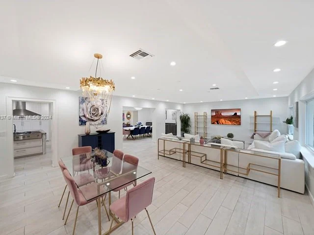 4630 Royal Palm Ave, Miami Beach FL 33140