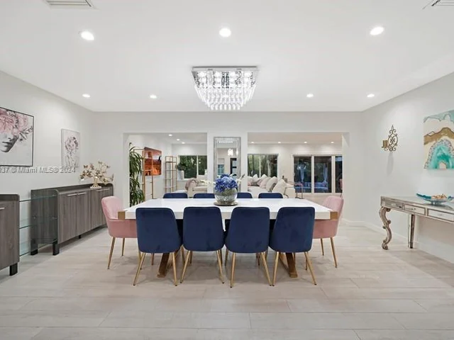 4630 Royal Palm Ave, Miami Beach FL 33140