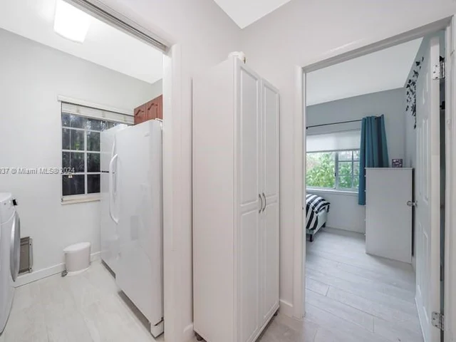 4630 Royal Palm Ave, Miami Beach FL 33140