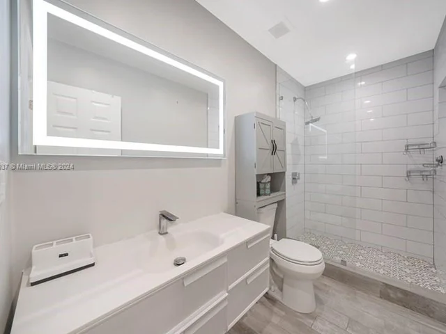 4630 Royal Palm Ave, Miami Beach FL 33140