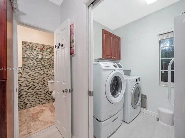 4630 Royal Palm Ave, Miami Beach FL 33140