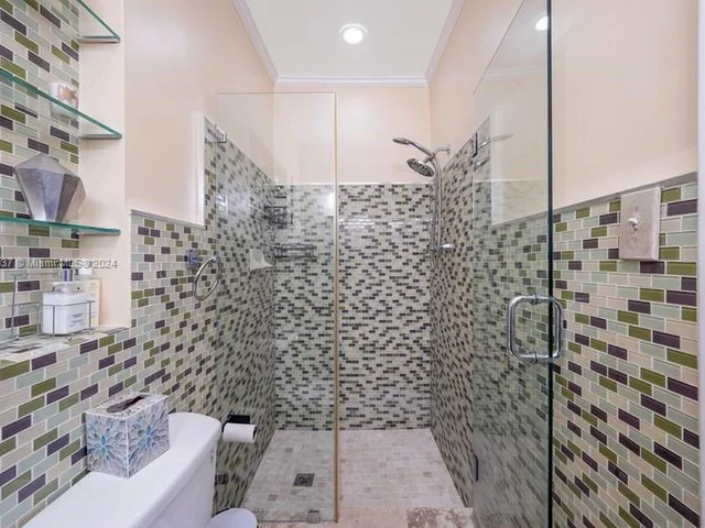 4630 Royal Palm Ave, Miami Beach FL 33140