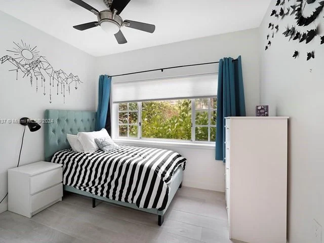 4630 Royal Palm Ave, Miami Beach FL 33140