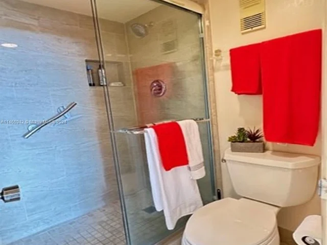 1300 Saint Charles Pl # 519, Pembroke Pines FL 33026