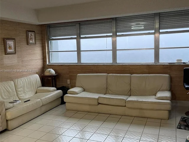 1400 S Ocean Dr # 1605, Hollywood FL 33019