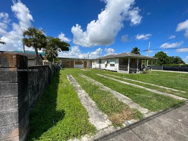 232 & 254 NE 1st Rd, Homestead FL 33030