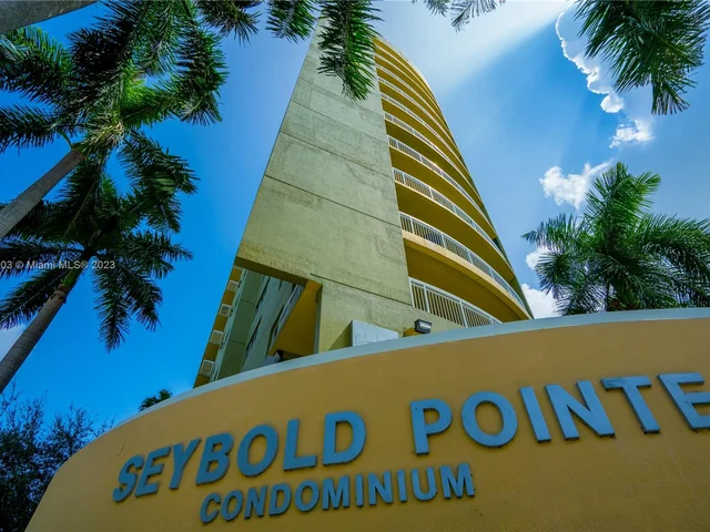 816 NW 11th St # 1007, Miami FL 33136